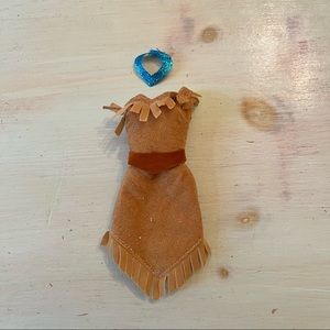 Disney Store Classic Pocahontas Doll Outfit Buckskin Dress Necklace 10-12” Dolls